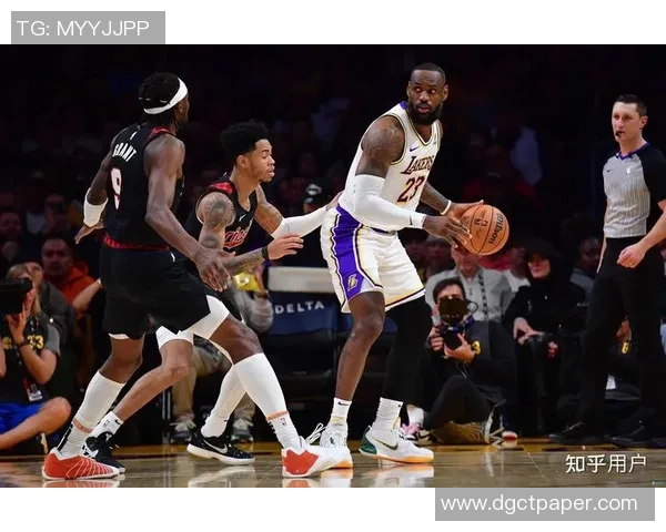 NBA今日湖人对阵开拓者精彩直播全程回顾与赛后分析